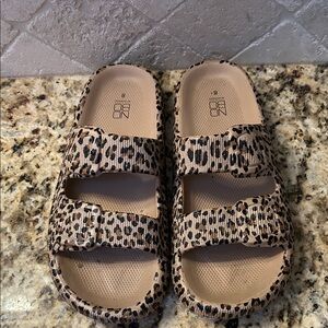 No Boundaries Textured Sandals